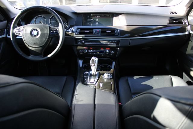 Used 2012 BMW 528i xDrive Sedan AWD/4WD image 14