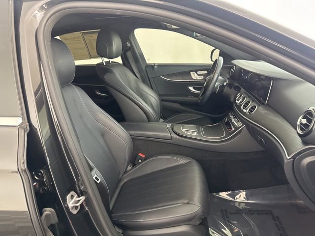 Used 2023 Mercedes-Benz E 350 4MATIC Sedan image 24