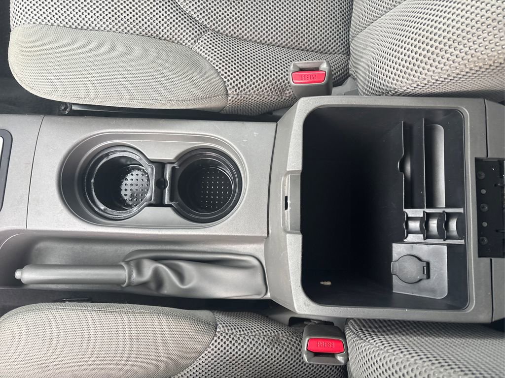 Used 2018 Nissan Frontier SV image 21