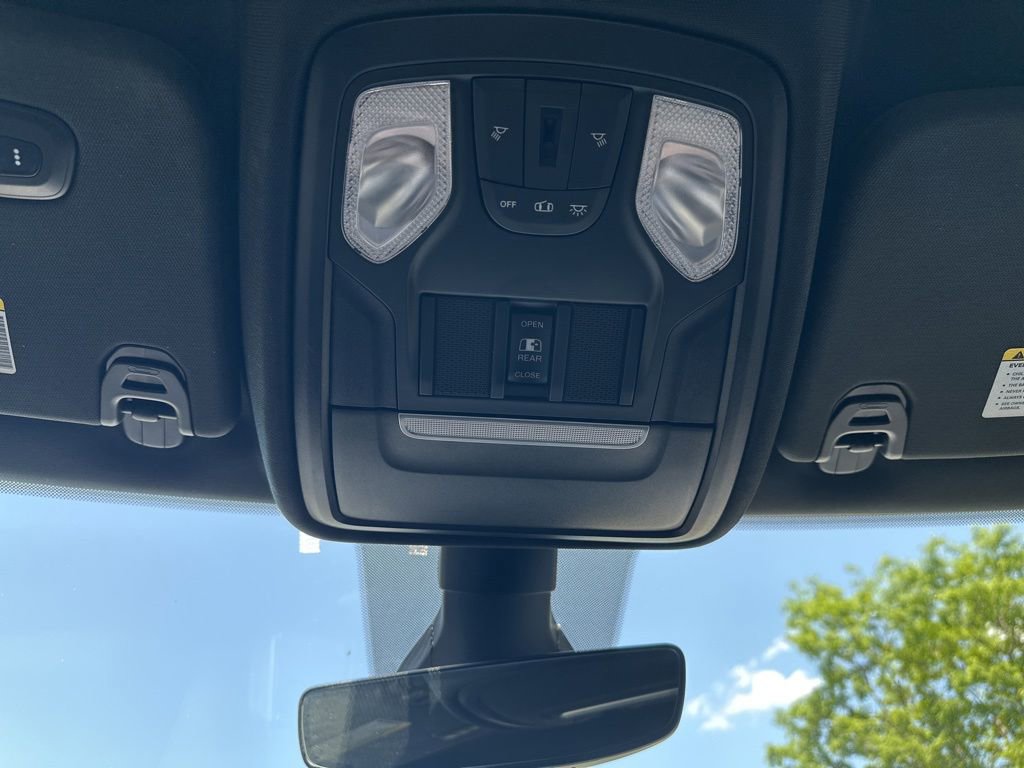 Used 2021 RAM 1500 Big Horn AWD/4WD image 44