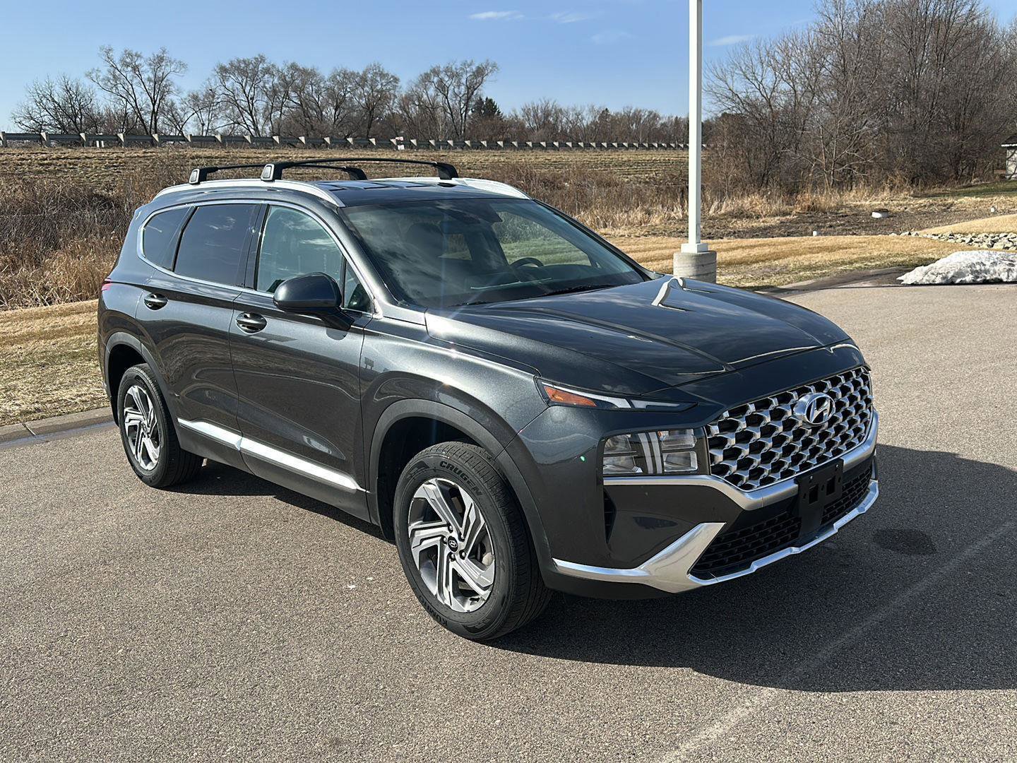 Used 2022 Hyundai Santa Fe SEL image 2