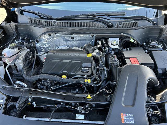 Certified 2024 Chevrolet Trax RS w/ Driver Confidence Package image 32