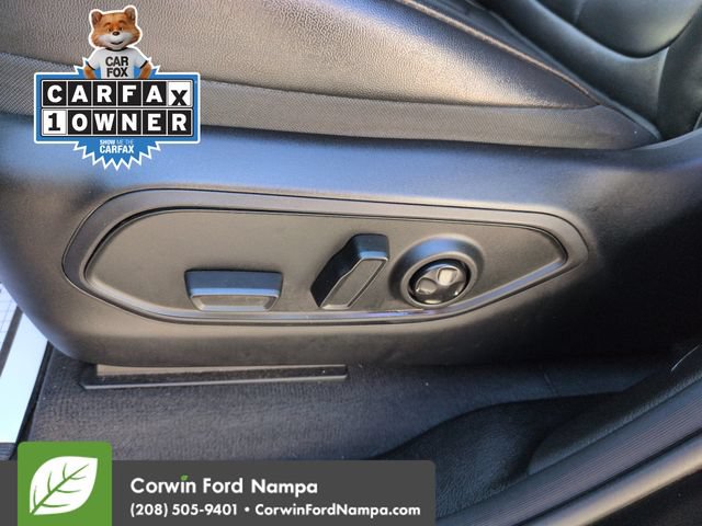 Used 2025 Jeep Grand Cherokee Limited w/ Black Appearance Package AWD/4WD image 12