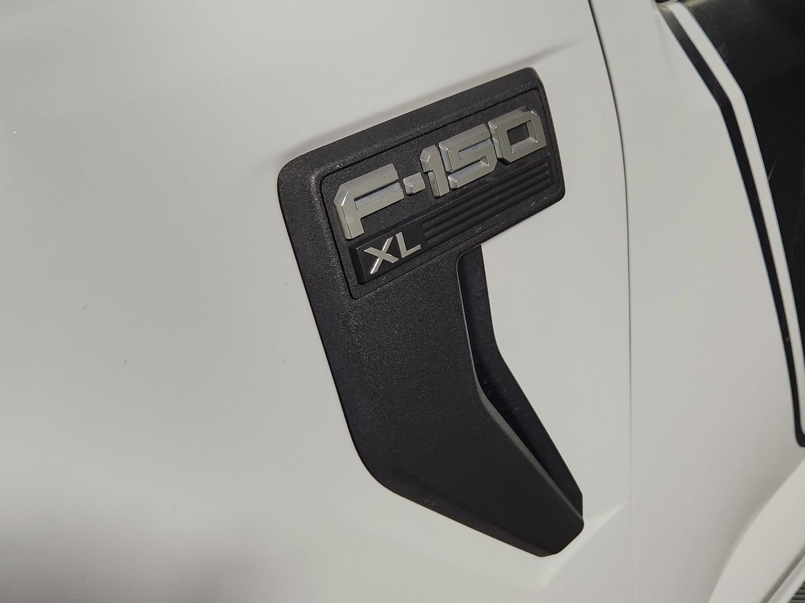 Used 2023 Ford F150 XL w/ Trailer Tow Package image 13