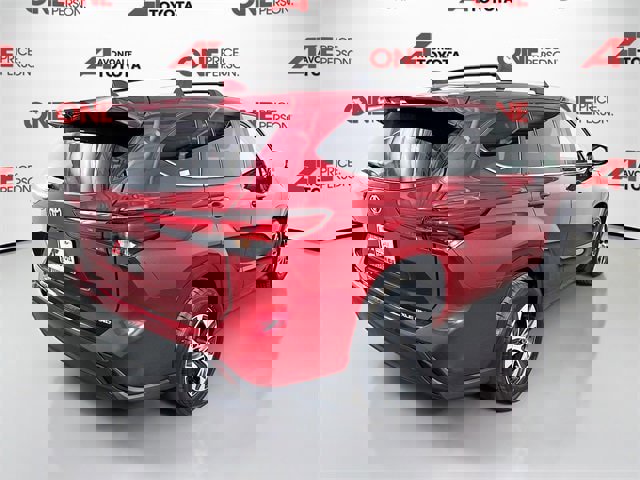 Certified 2023 Toyota Highlander XLE image 7