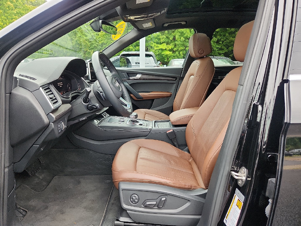 Used 2020 Audi Q5 2.0T Premium Plus w/ Premium Plus Package AWD/4WD image 18