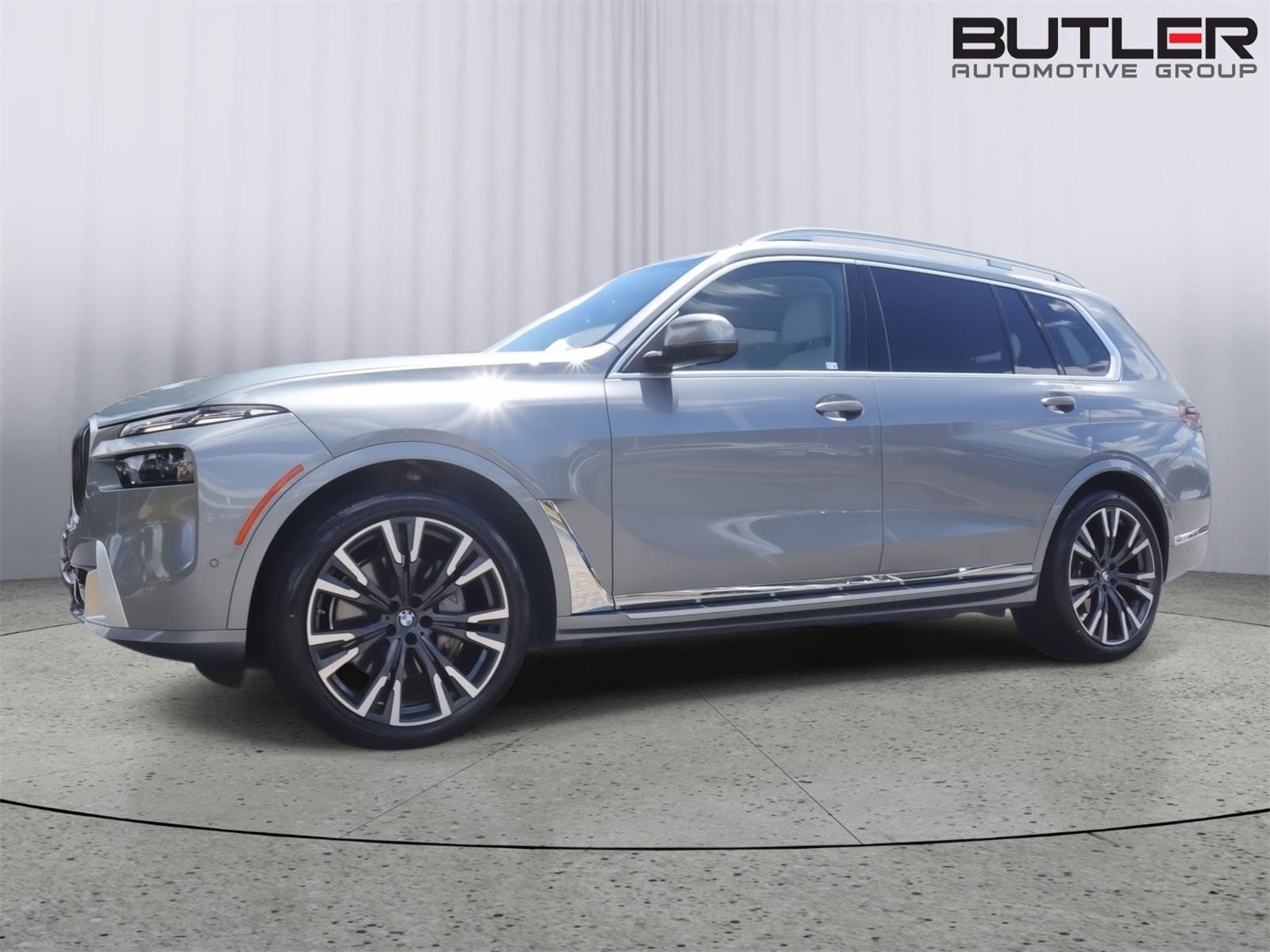 Used 2025 BMW X7 xDrive40i w/ Premium Package AWD/4WD image 47