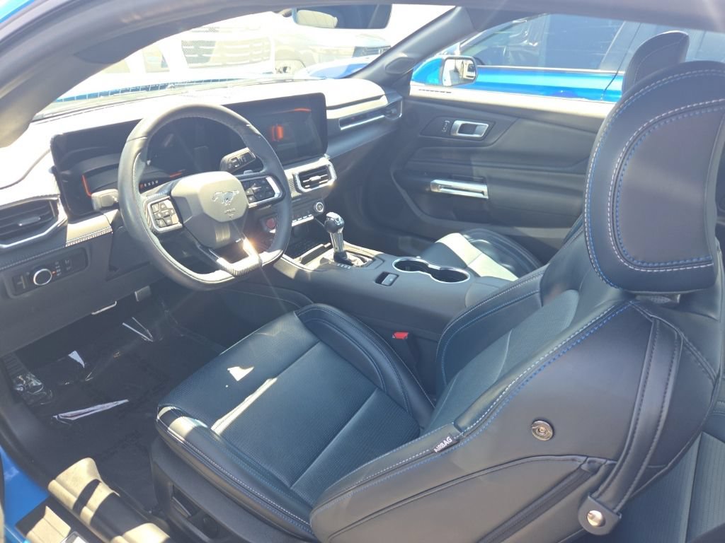 Used 2024 Ford Mustang GT Premium RWD image 3