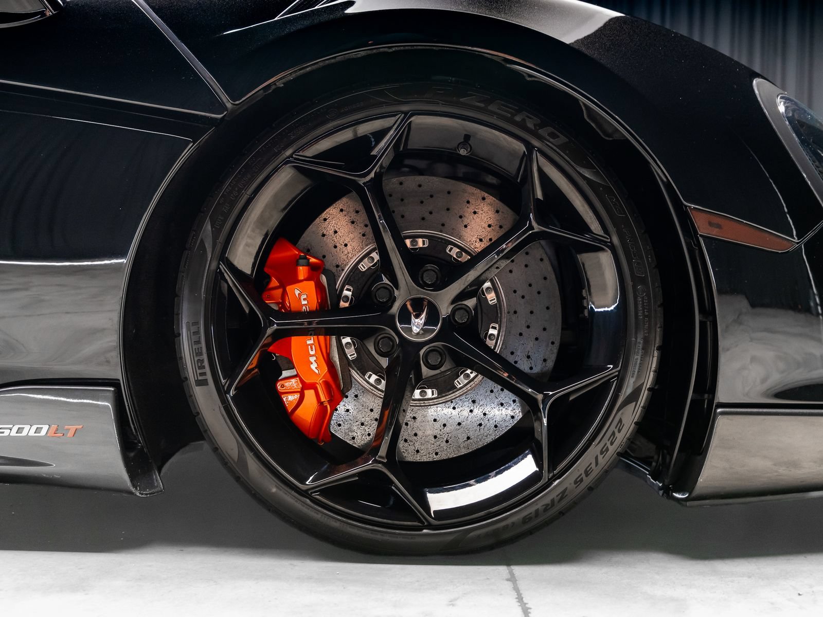 Used 2019 McLaren 600LT RWD image 32