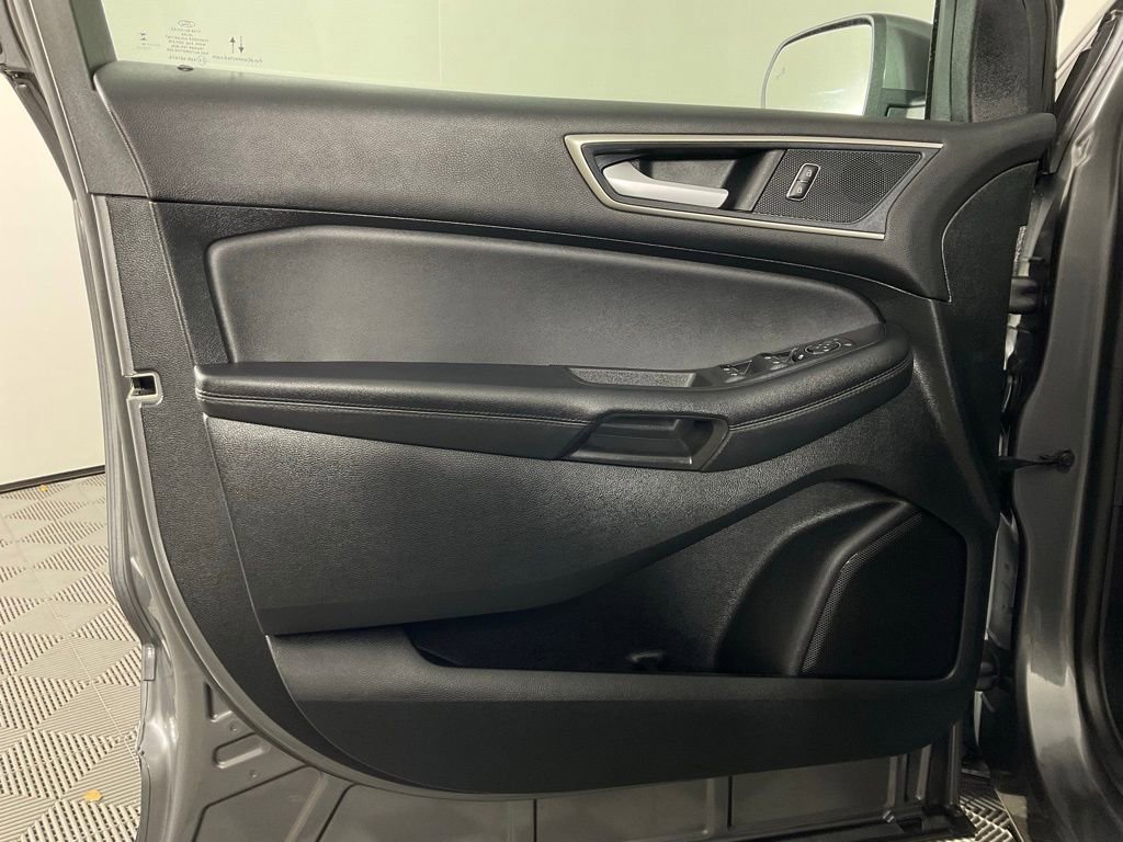 Certified 2024 Ford Edge SEL AWD/4WD image 11