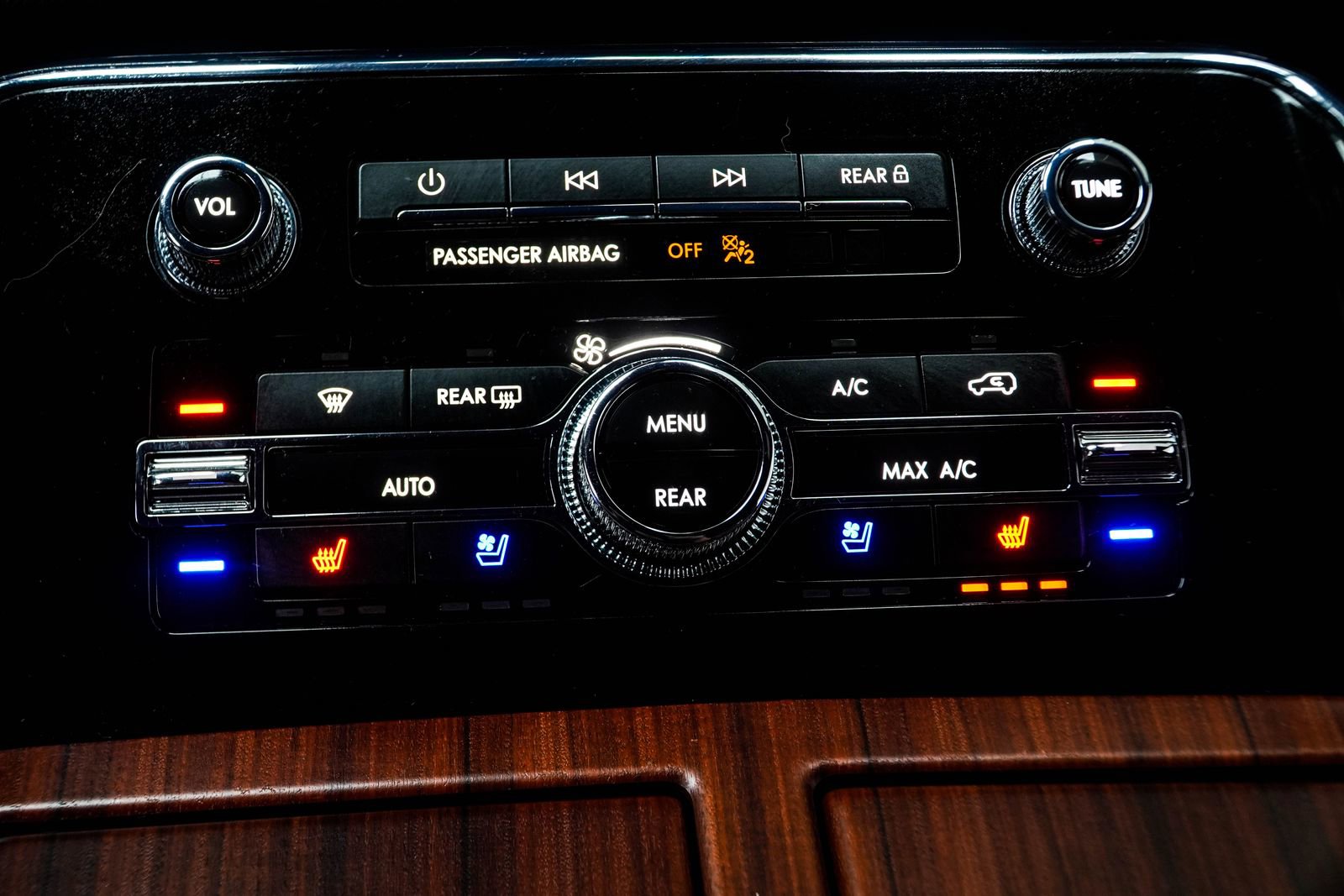 Used 2023 Lincoln Navigator Reserve AWD/4WD image 22