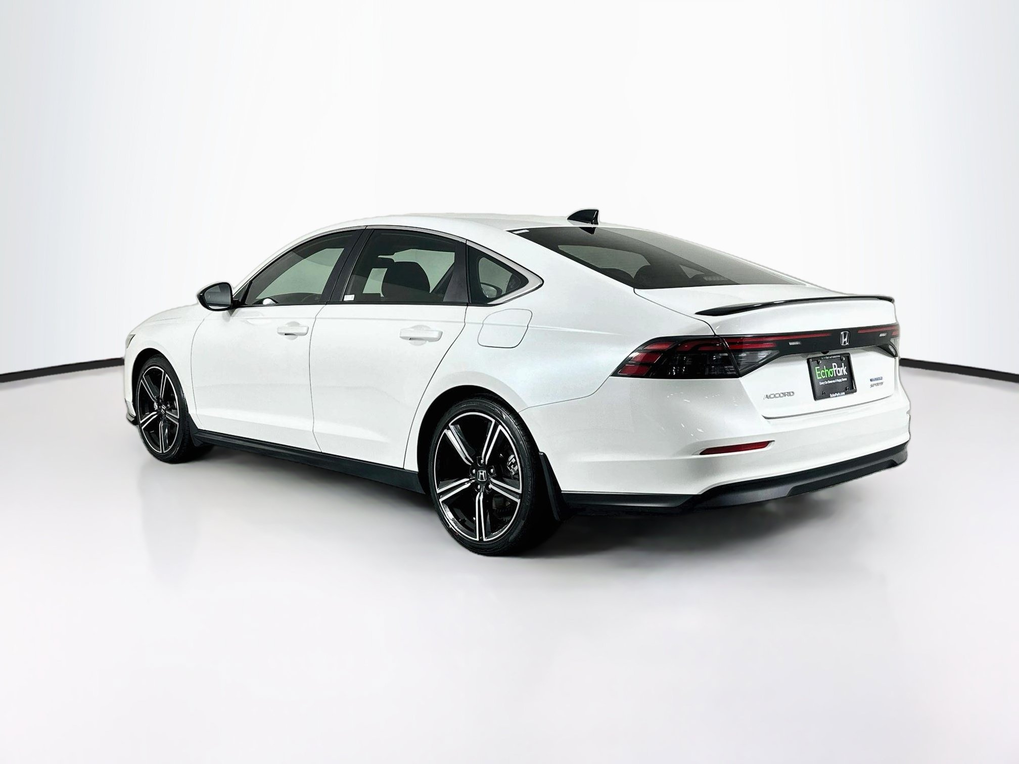 Used 2024 Honda Accord Sport image 5