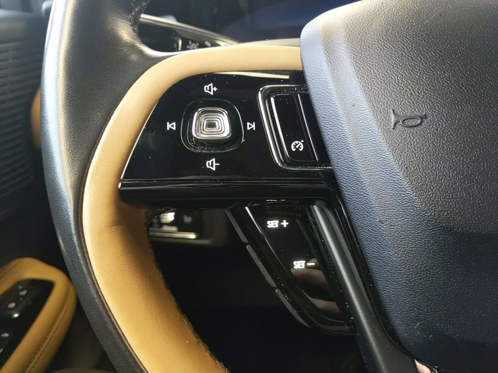 Used 2022 Lincoln Corsair Reserve w/ Sport Package AWD/4WD image 16