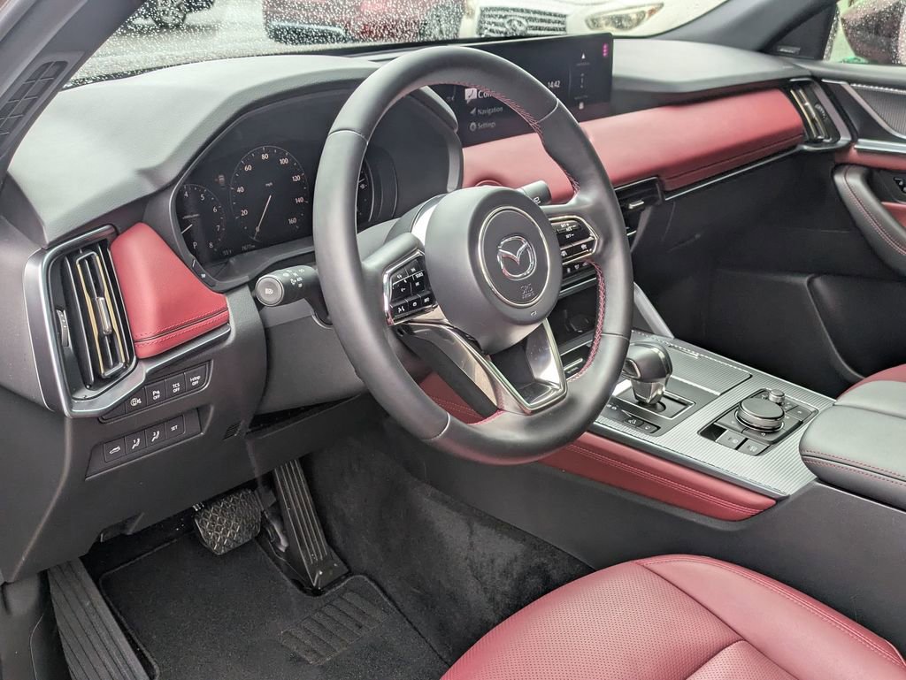Used 2025 MAZDA CX-70 3.3 Turbo S w/ Premium Package image 12