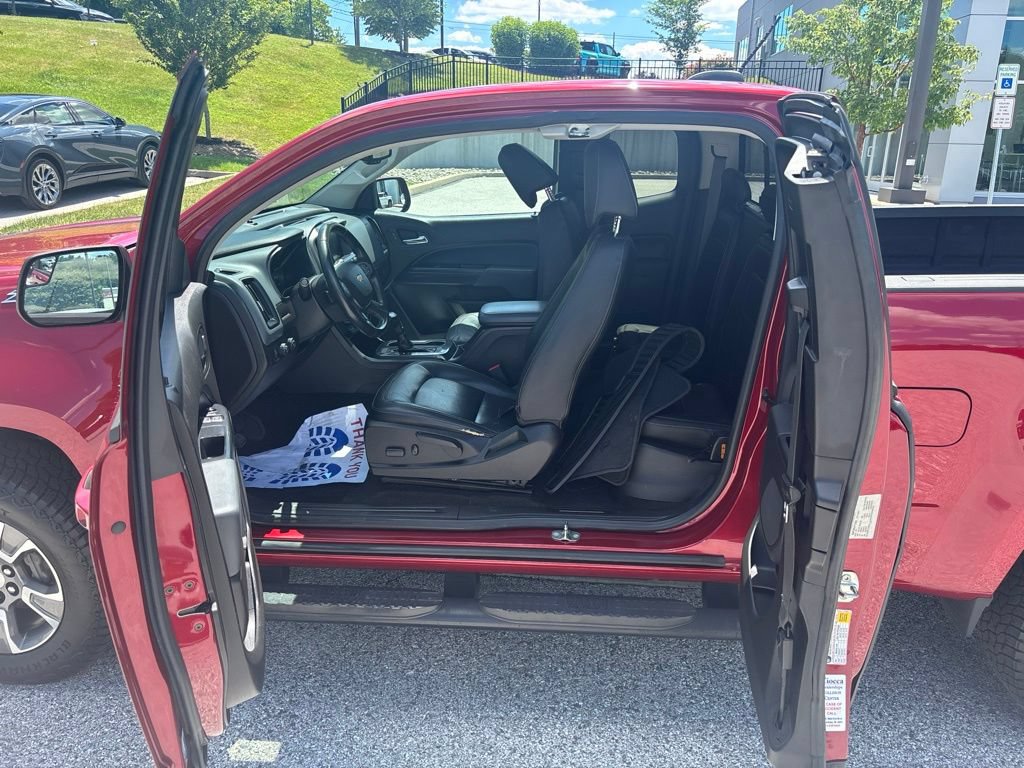 Used 2018 Chevrolet Colorado Z71 AWD/4WD image 21