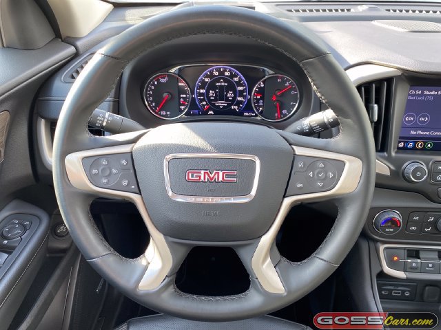 Used 2024 GMC Terrain Denali w/ Denali Premium Package AWD/4WD image 17