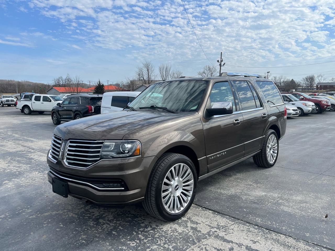 Used 2015 Lincoln Navigator 4WD w/ Equipment Group 101A Reserve image 7