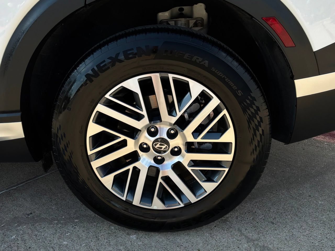 Used 2026 Hyundai Palisade SEL FWD image 9