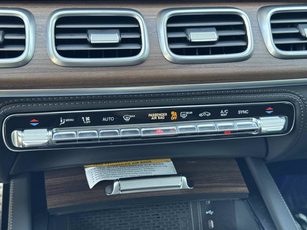 New 2026 Mercedes-Benz GLE 53 AMG 4MATIC Coupe image 24