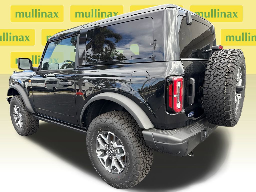 New 2025 Ford Bronco Badlands image 4