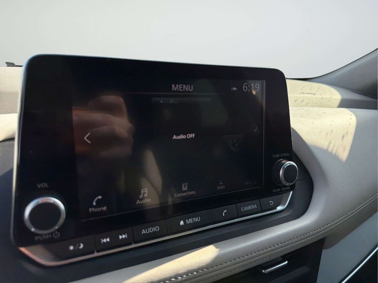 Certified 2023 Nissan Rogue SV FWD image 18