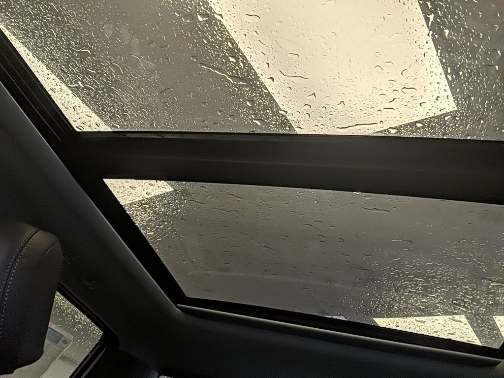 New 2026 Ford F250 Lariat w/ Black Appearance Package image 37