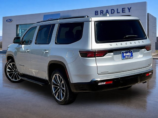 Used 2022 Jeep Wagoneer Series II w/ Premium Group I AWD/4WD image 5