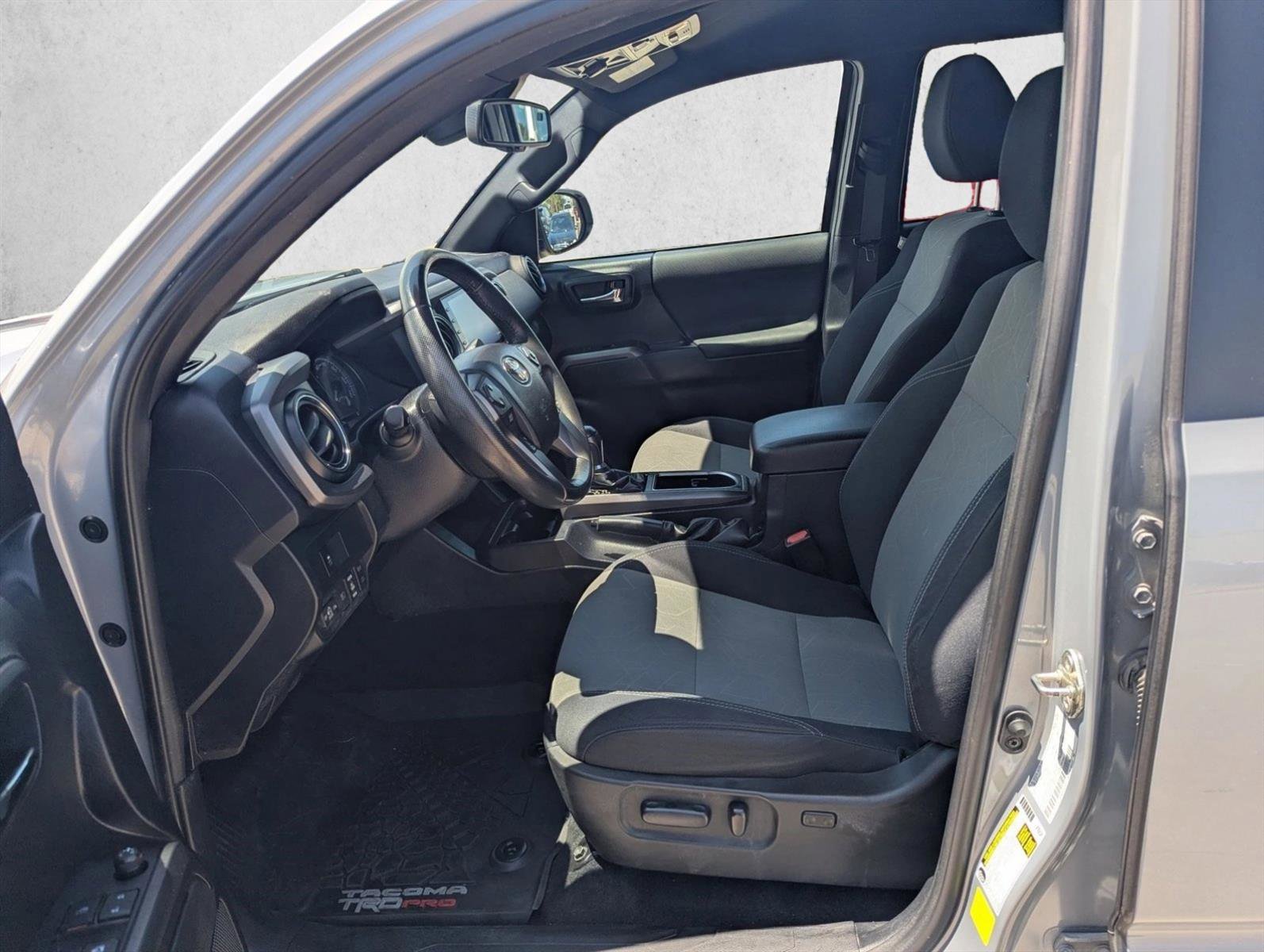 Used 2020 Toyota Tacoma TRD Off-Road AWD/4WD image 14
