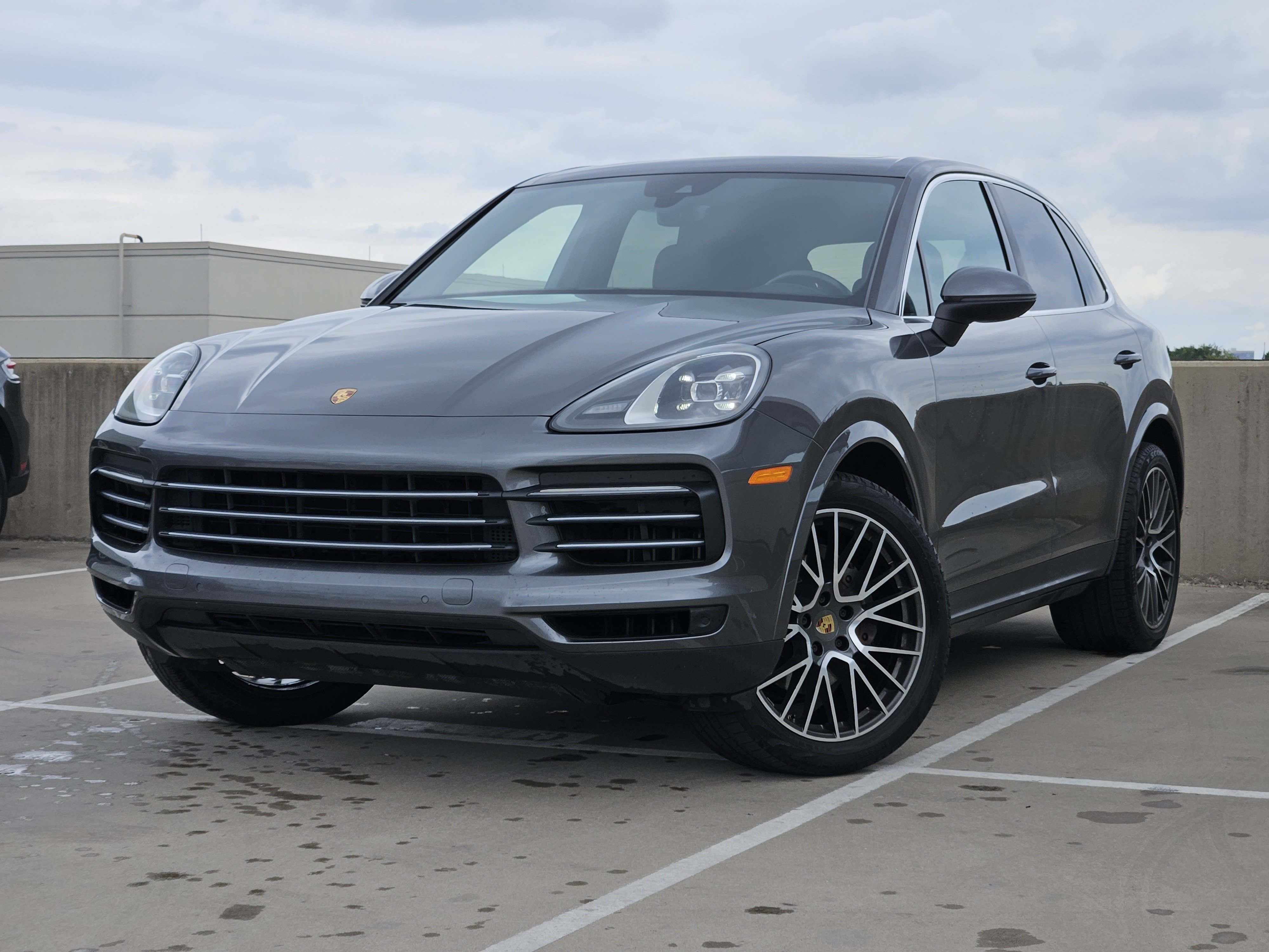 Used 2019 Porsche Cayenne AWD/4WD image 1