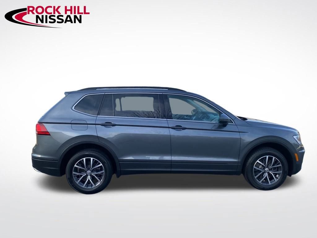 Used 2019 Volkswagen Tiguan SE w/ Panoramic Sunroof Package image 8