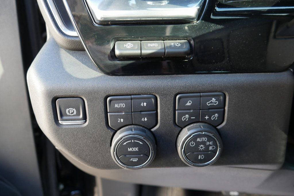 Used 2024 Chevrolet Silverado 3500 High Country w/ High Country Premium Package image 11