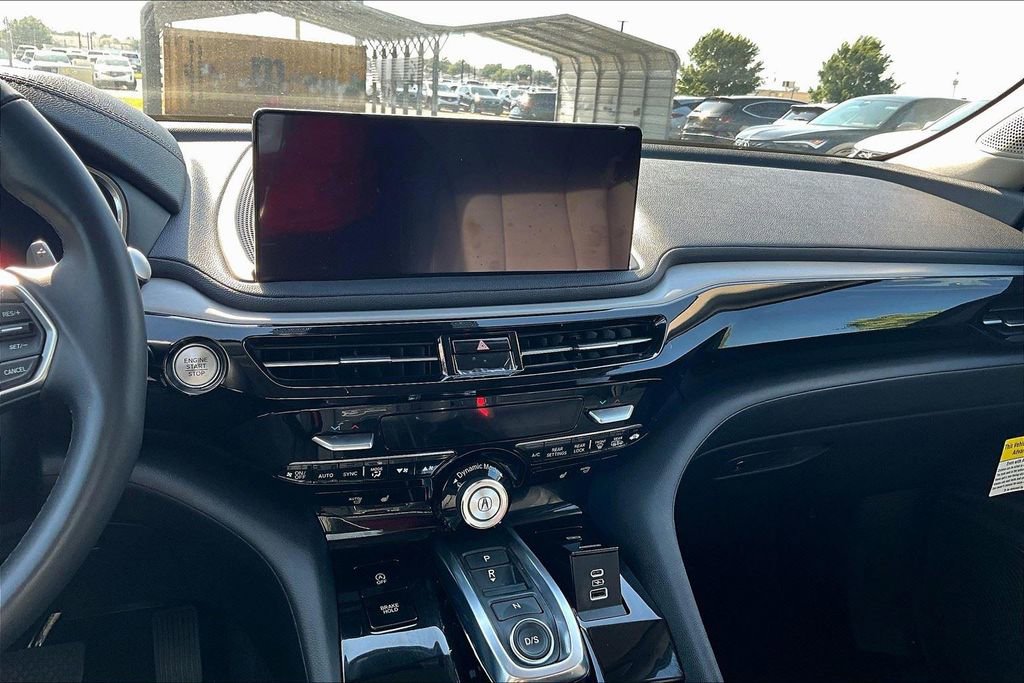 Used 2025 Acura MDX FWD image 11