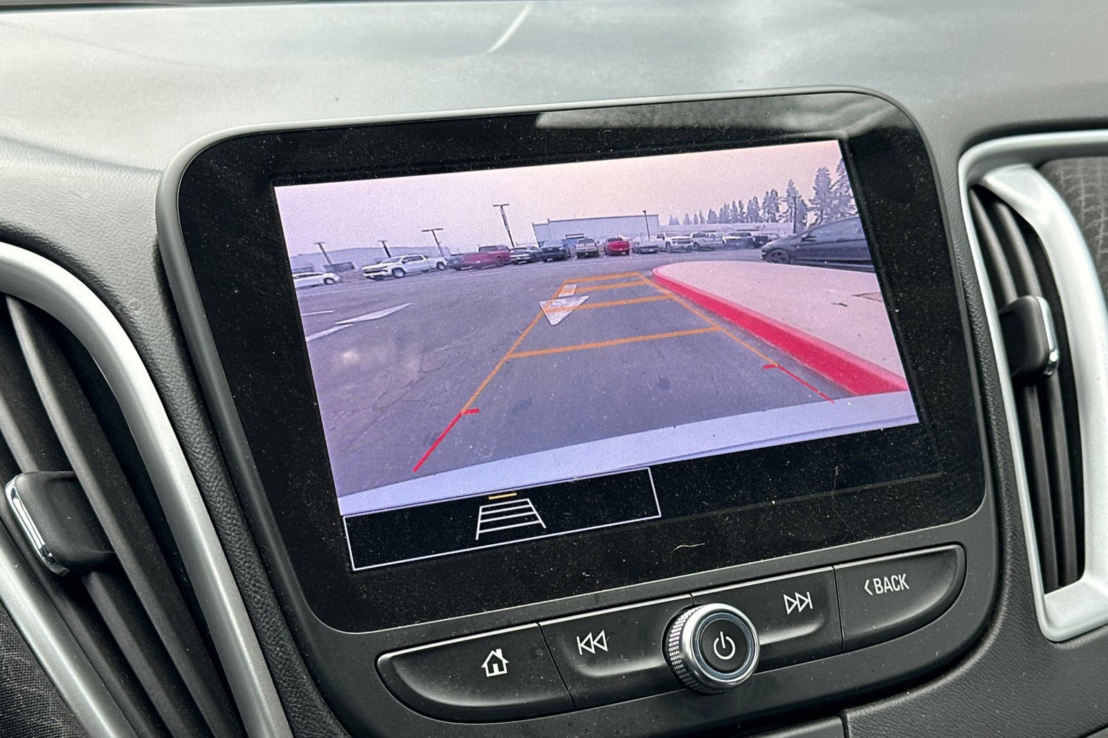 Used 2023 Chevrolet Malibu LT image 18