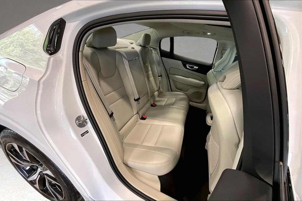 Certified 2025 Volvo S60 B5 Plus AWD/4WD image 25
