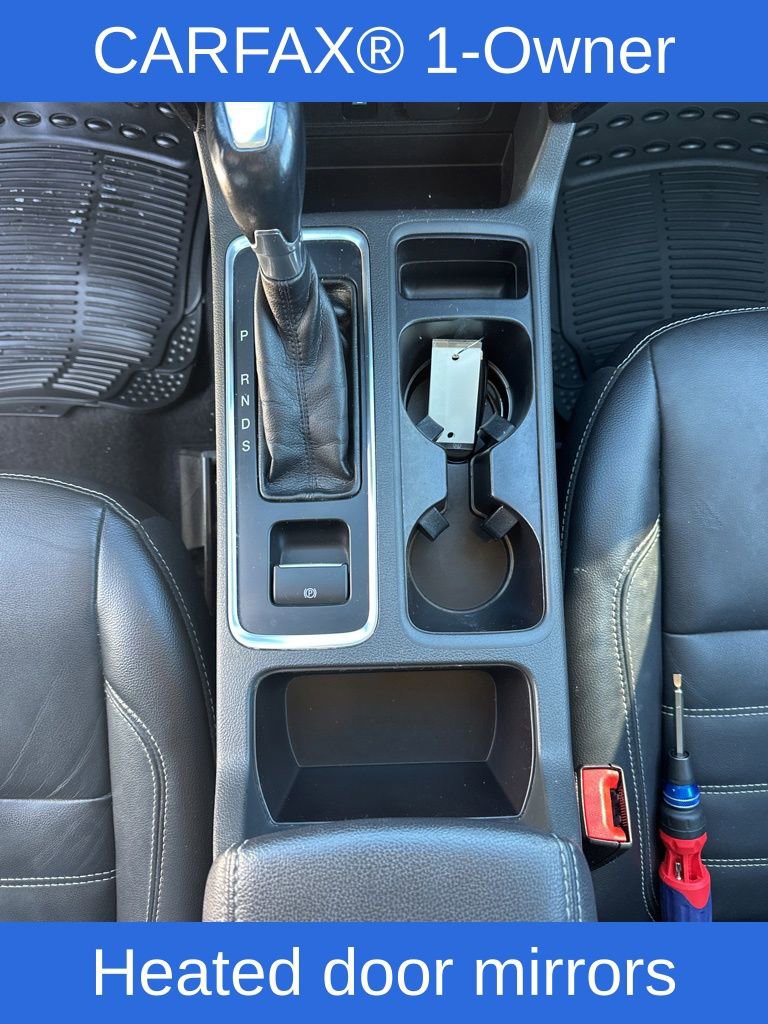 Used 2017 Ford Escape Titanium image 32