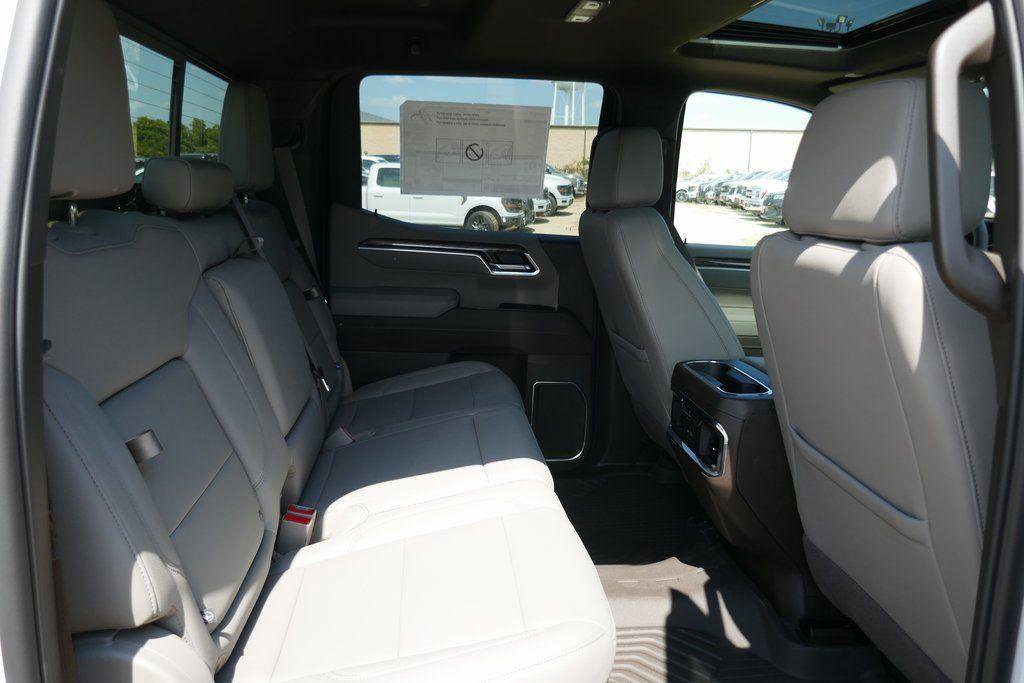 New 2026 Chevrolet Silverado 1500 LTZ w/ LTZ Premium Package image 11