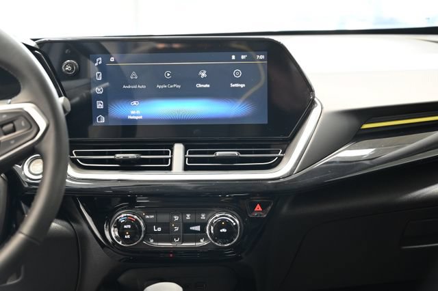 New 2026 Chevrolet Trax ACTIV w/ Sunroof Package FWD image 14