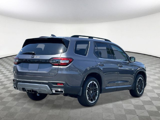 New 2026 Honda Pilot Touring image 5
