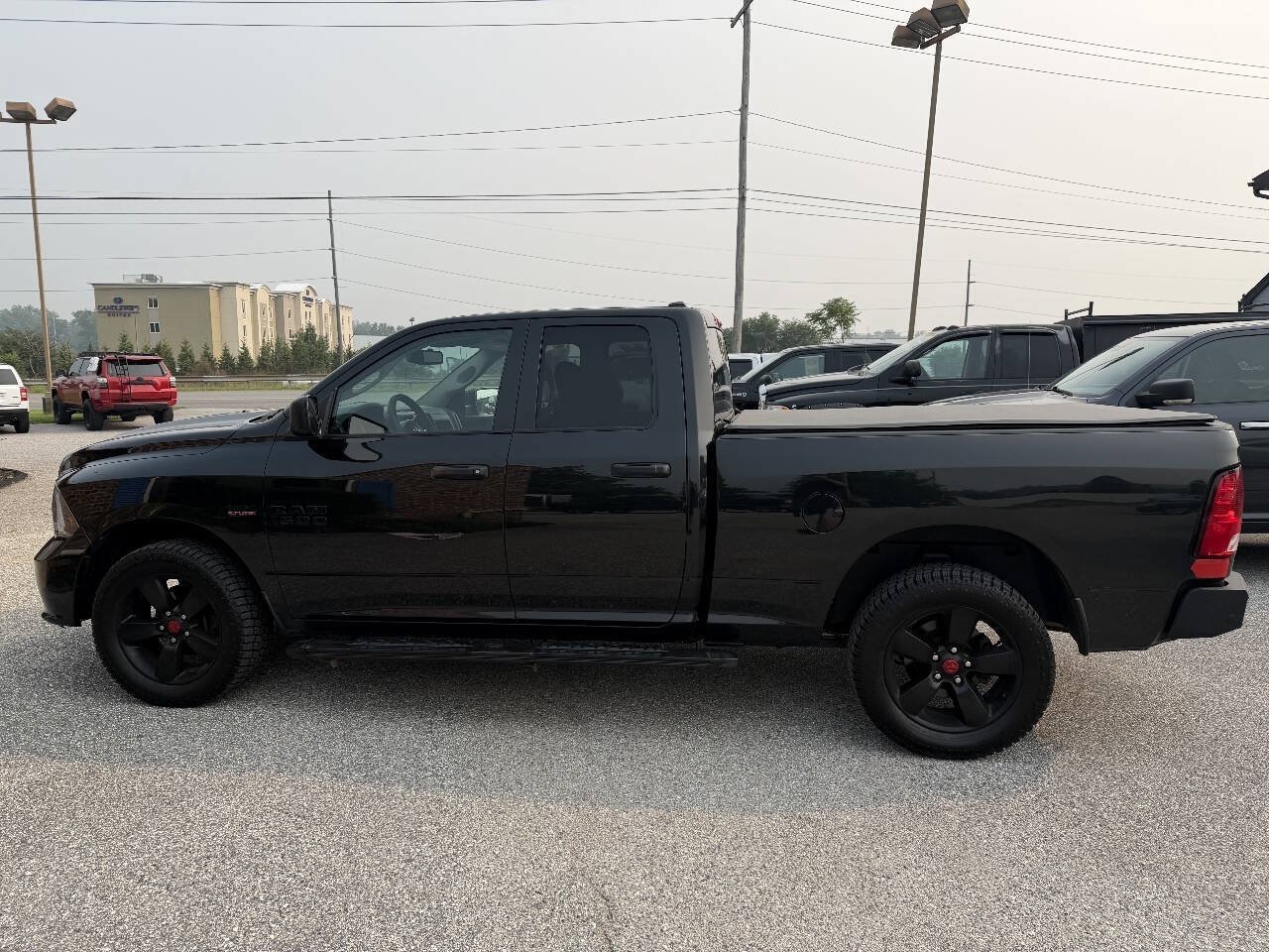 Used 2016 RAM 1500 Express w/ Black Ram 1500 Express Group AWD/4WD image 8