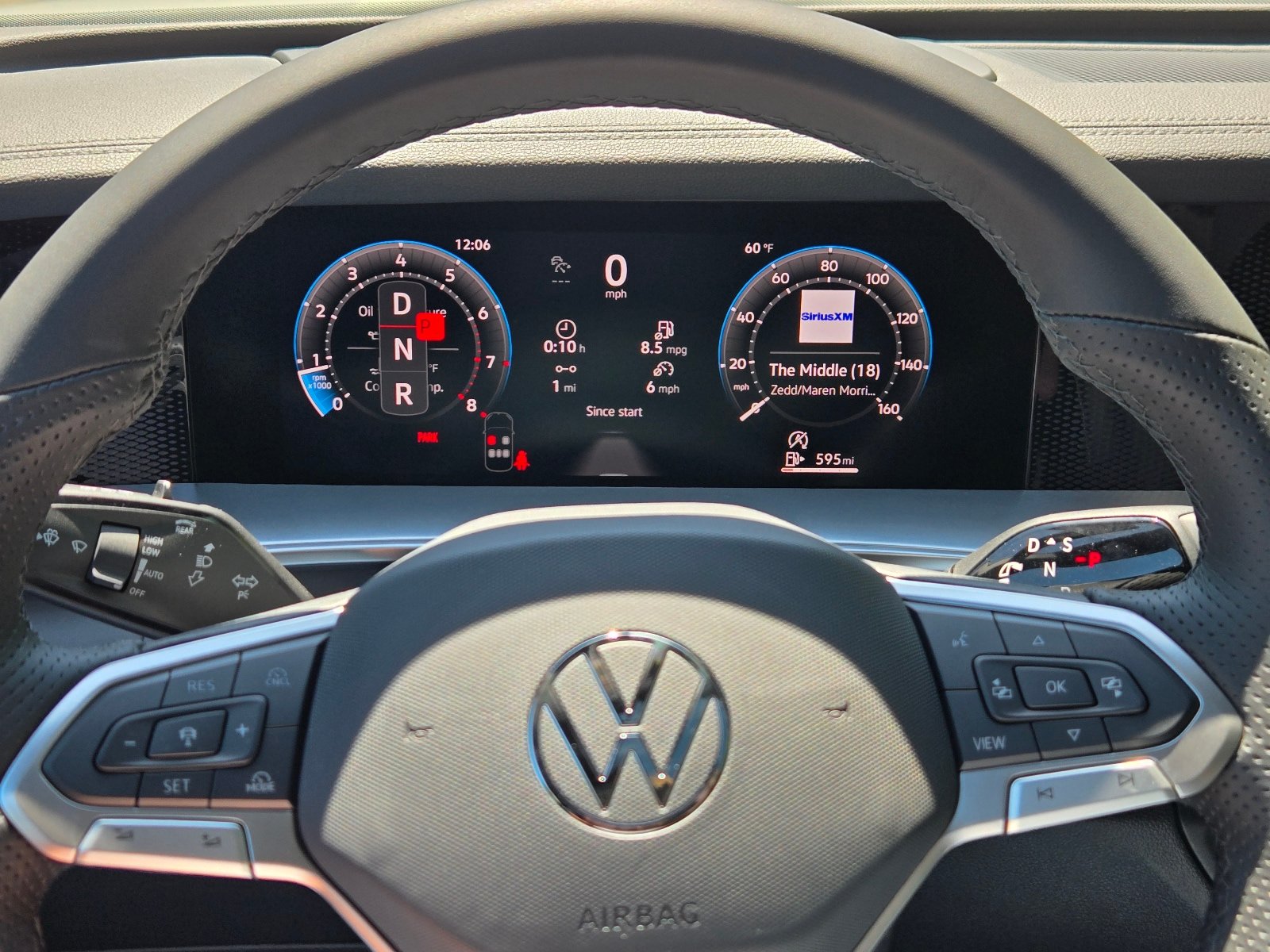 New 2026 Volkswagen Tiguan SE R-Line FWD image 21