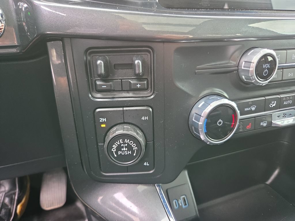 Used 2022 Ford F150 XLT w/ Equipment Group 302A High AWD/4WD image 22