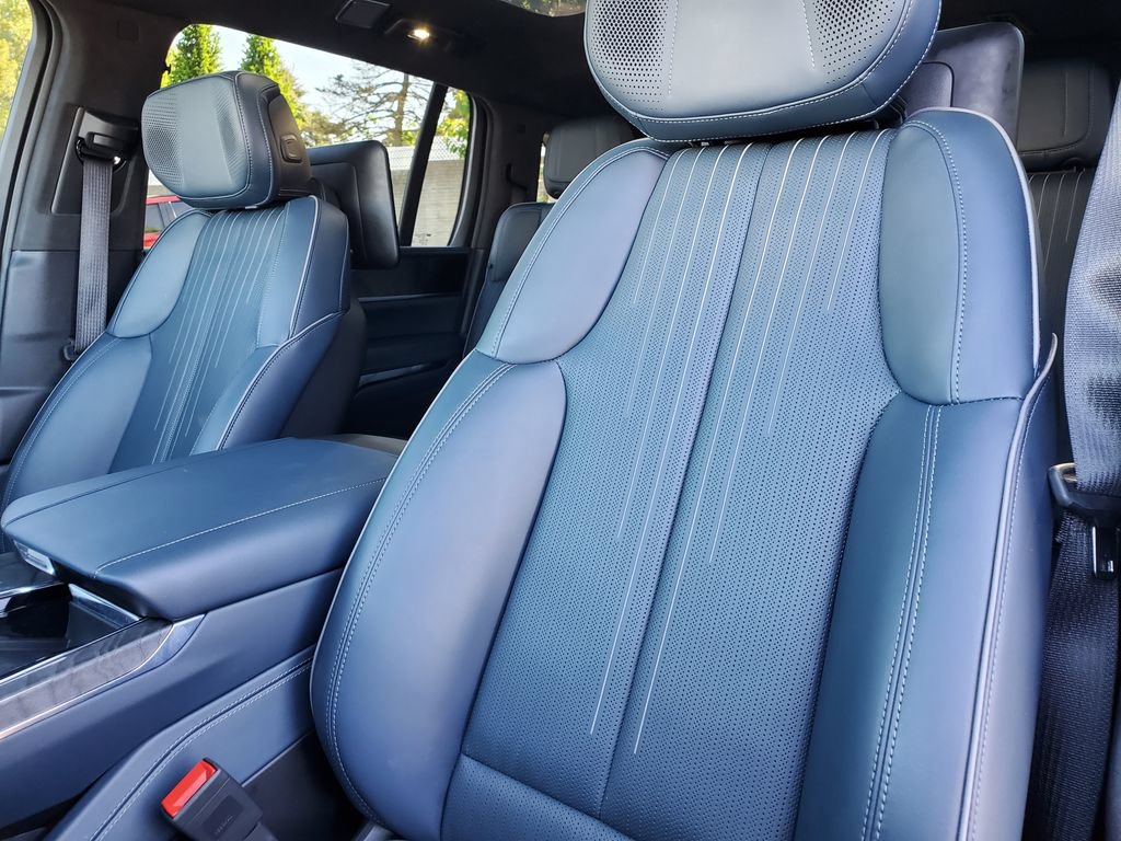 Certified 2025 Cadillac Escalade IQ Sport 2 AWD/4WD image 33