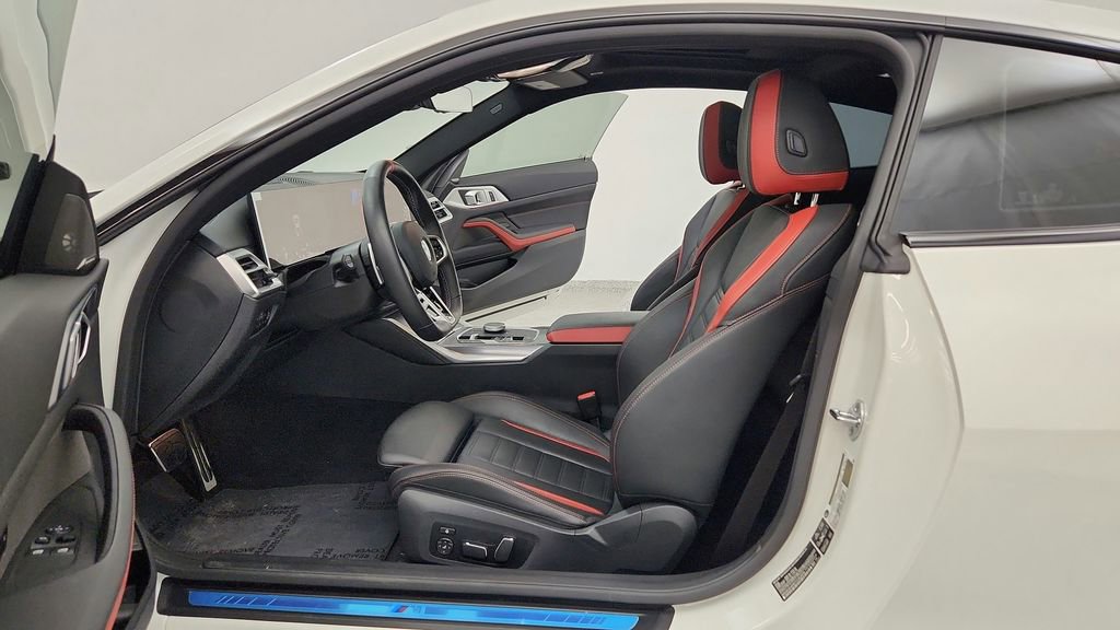 Used 2026 BMW 440i xDrive Coupe w/ Premium Package image 12