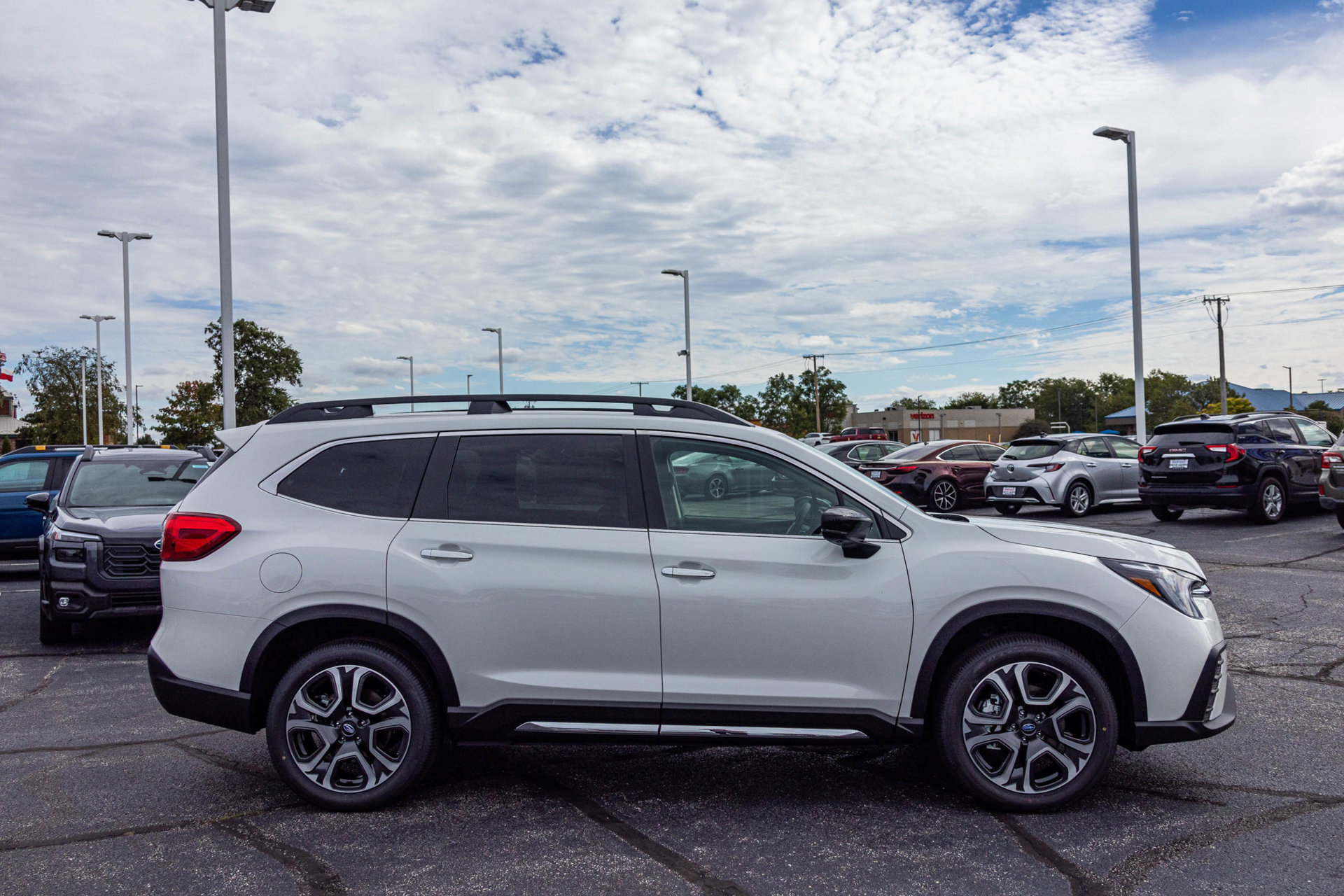 New 2027 Subaru Ascent Touring AWD/4WD image 17