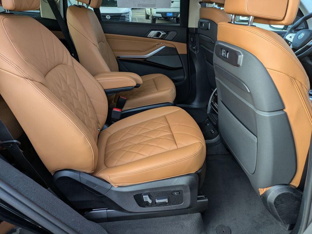 New 2026 BMW X7 xDrive40i AWD/4WD image 22