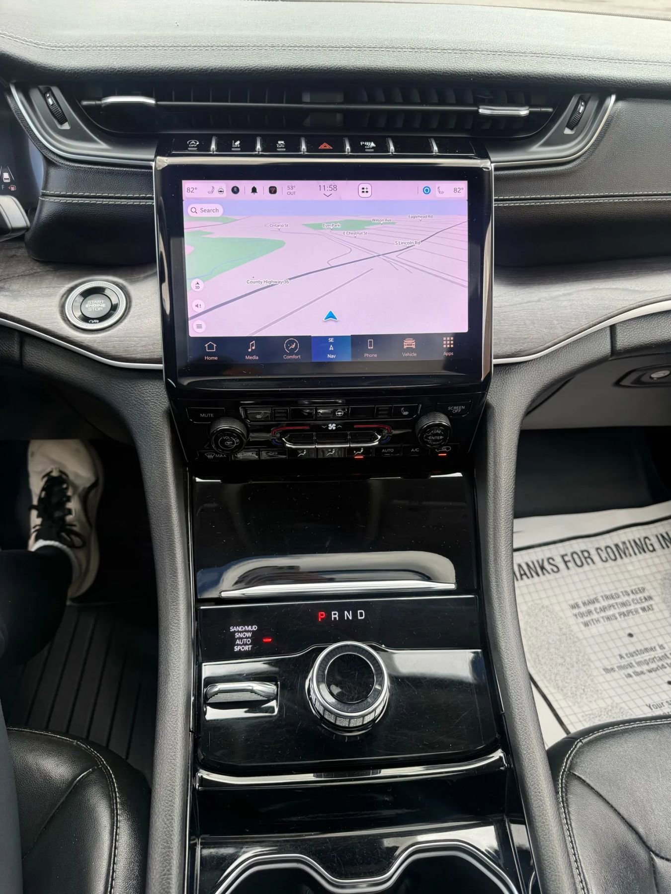 Used 2022 Jeep Grand Cherokee L Limited w/ Black Appearance Package image 28