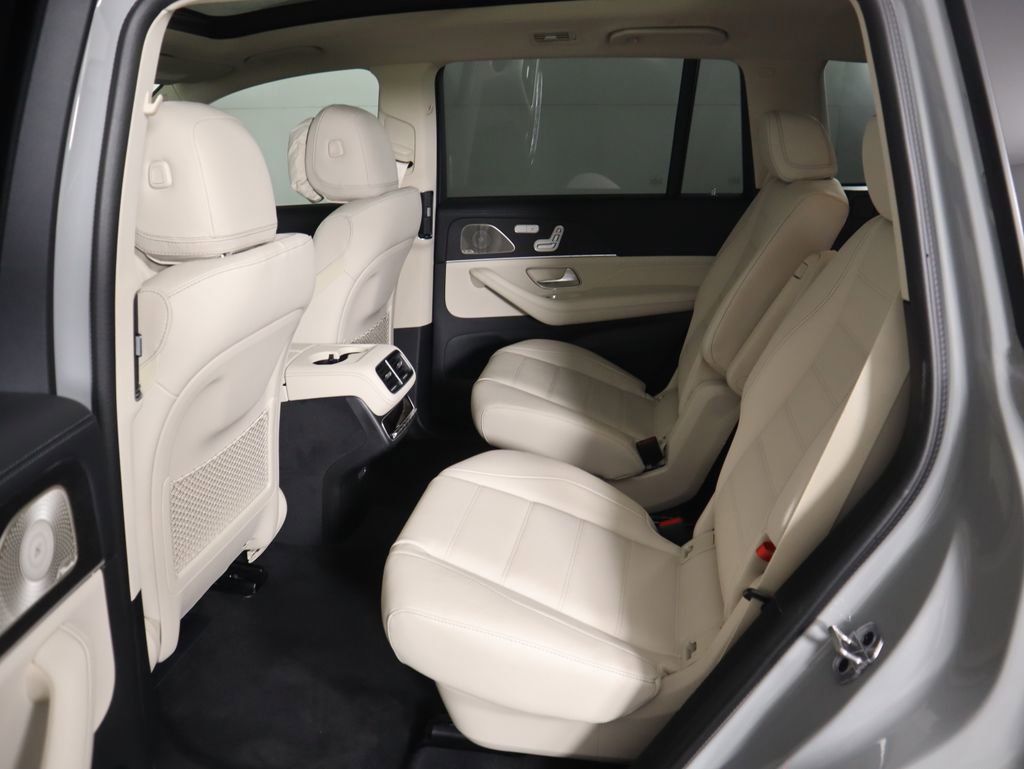 New 2026 Mercedes-Benz GLS 580 4MATIC image 22