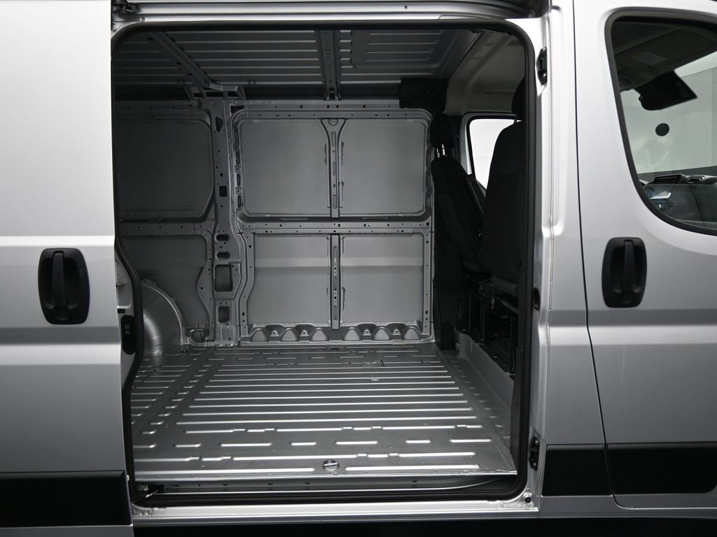 Used 2025 RAM ProMaster 1500 FWD image 30