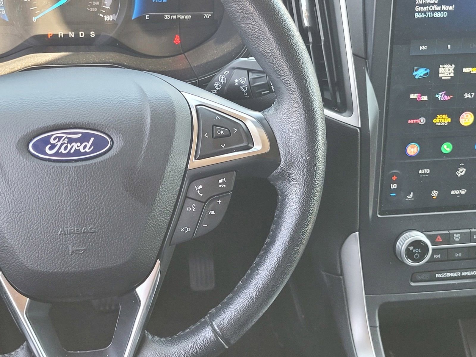 Used 2023 Ford Edge SEL AWD/4WD image 16