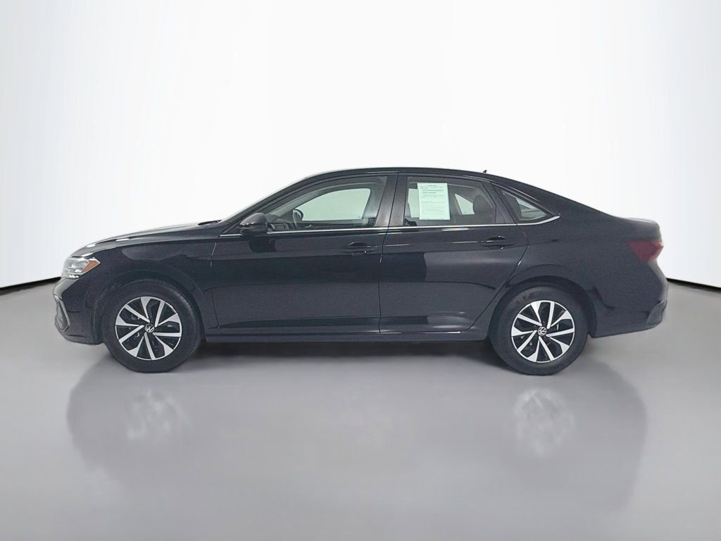 Used 2024 Volkswagen Jetta S FWD image 4
